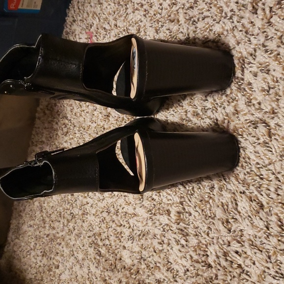 Faux leather booties - Picture 2 of 7